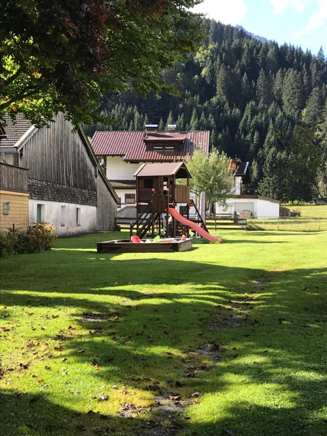 Pony-Ziegen-Hasen-Ranch Bichlbach Apartment Bagian luar foto